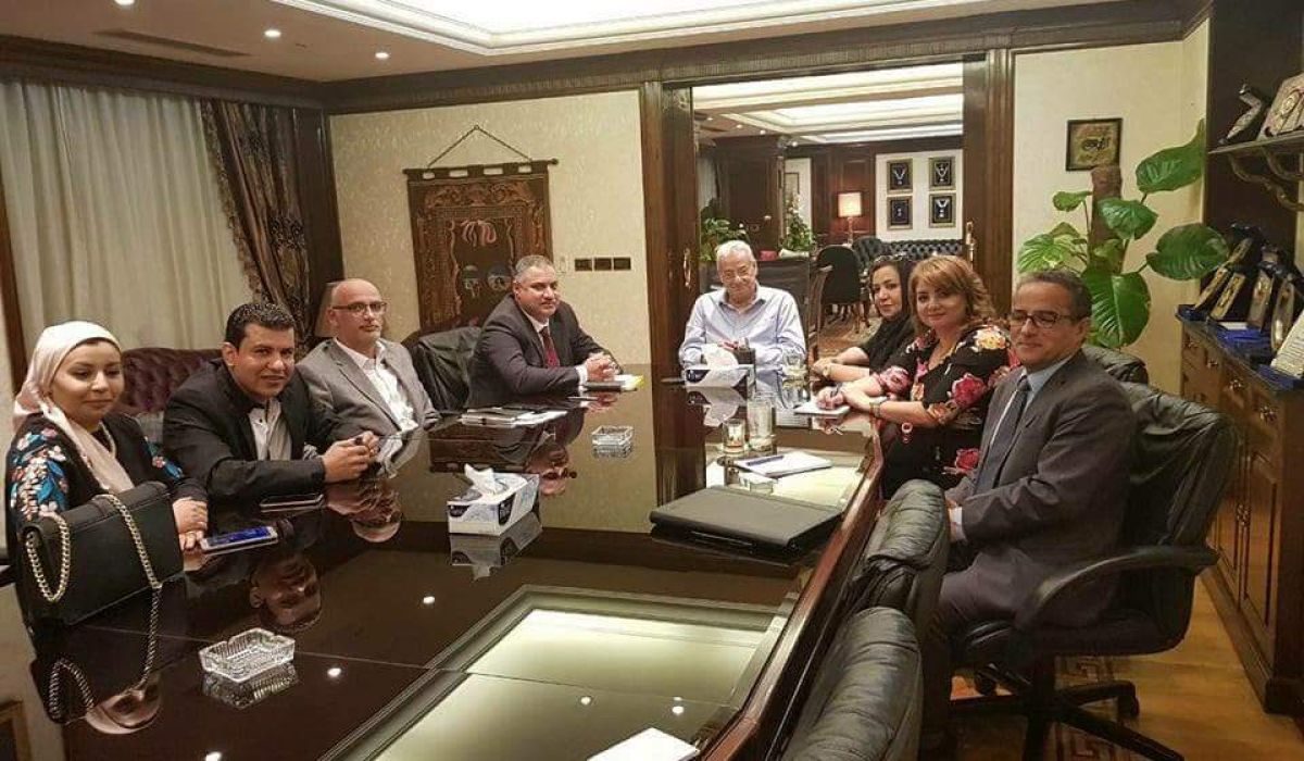 رئيسة مجلس اصحاب الأعمال الليبيين ببنغازي تعقد اجتماعاً حول إعادة إعمار بنغازي