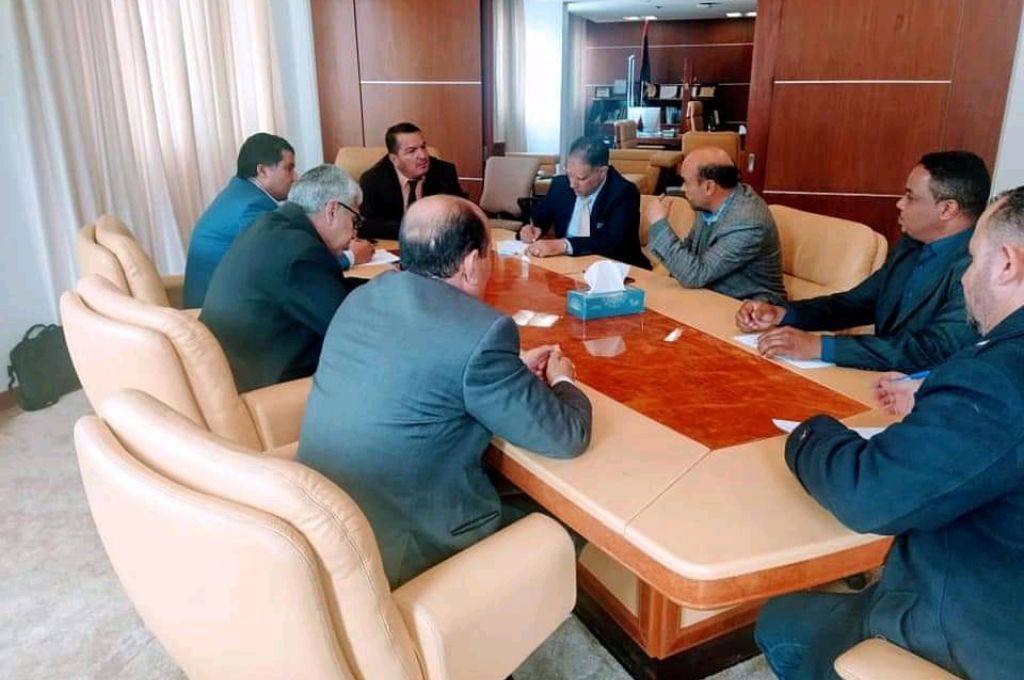 المكلف بمهام القائم بالأعمال بالسفارة الليبية بروما يعقد اجتماعاً هاماً حيال عدة مواضيع