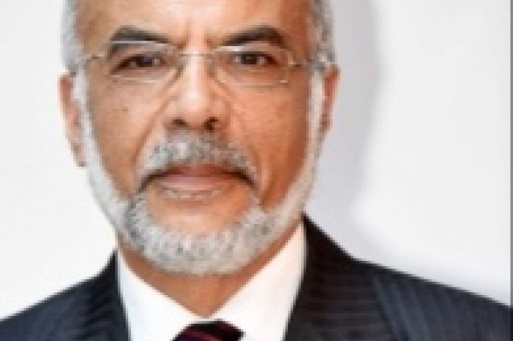 الكبير: الدينار مازال يتعافى وأزمة البنوك متشعبة بسبب غياب الأمن ودور المؤسسات