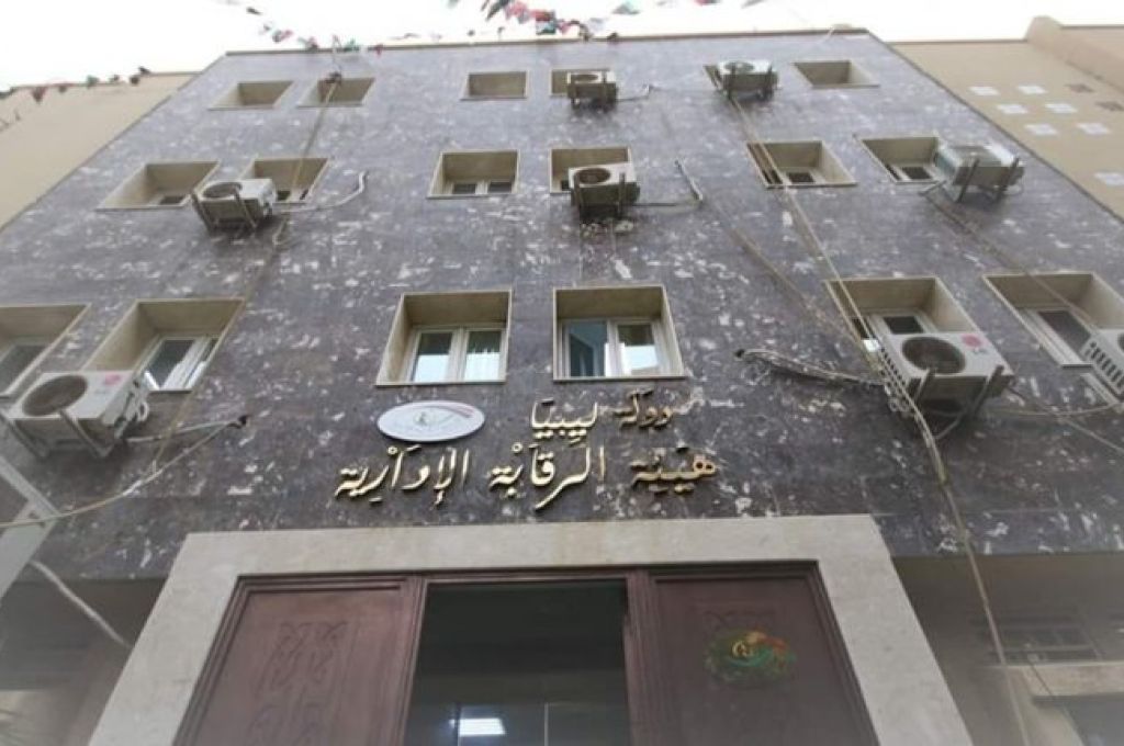 وزير العمل يلتقي بالمجلس البلدي مرزق وشباب من المدينة