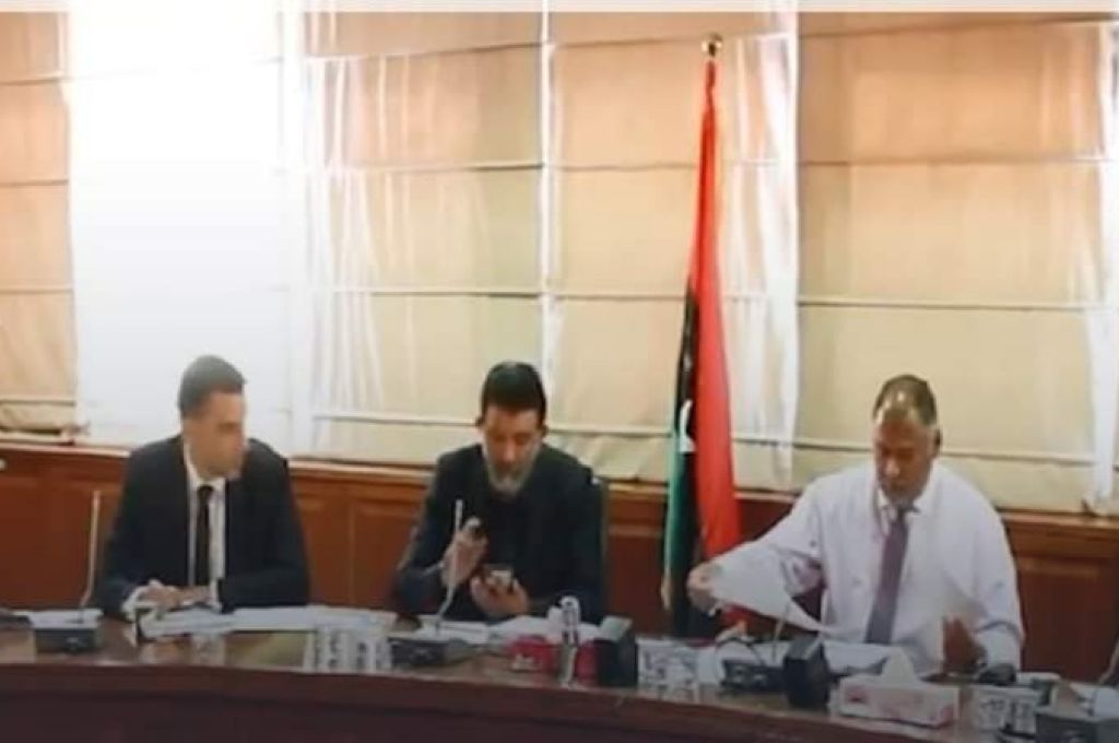 صنع الله يجتمع مع مدير عام معرض طرابلس الدولي لمناقشة وضع مباني المعرض