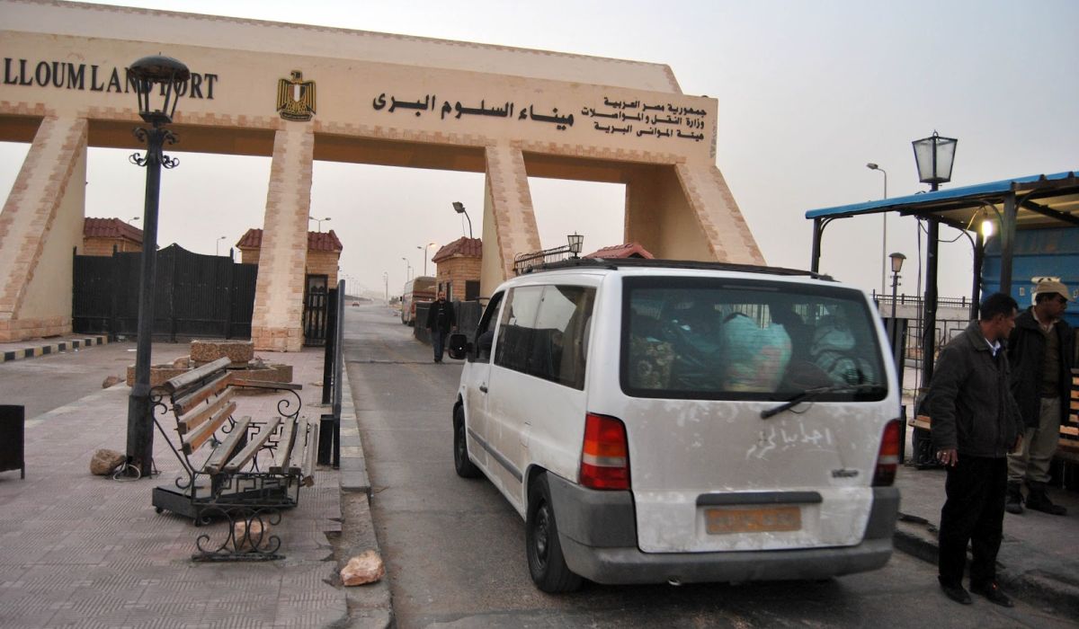 إمكانية عودة حركة السيارات بين مصر وليبيا قريبا