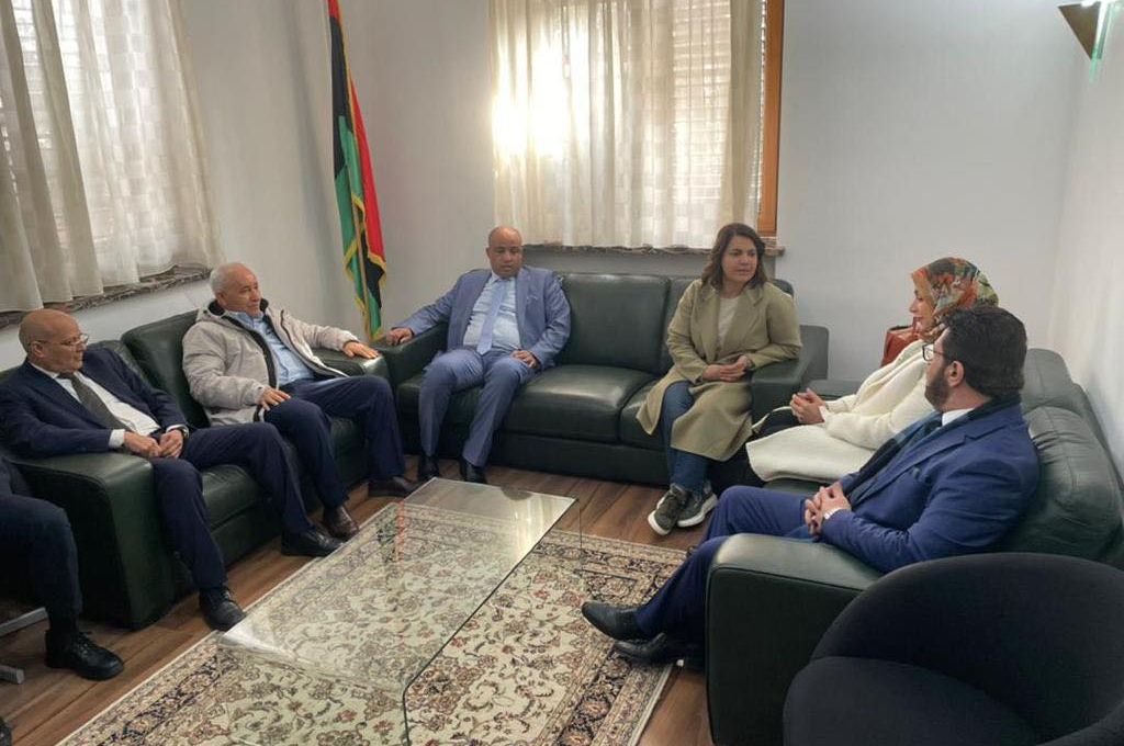 بلومبيرغ: نتيجة الأزمة السياسية المتفاقمة حقل الشرارة يتوقف عن الضخ
