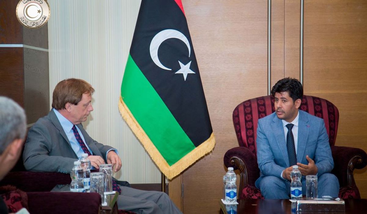 العقاب يناقش مع سفير بريطانيا لدى ليبيا تطورات الاوضاع في منطقة الهلال النفطي