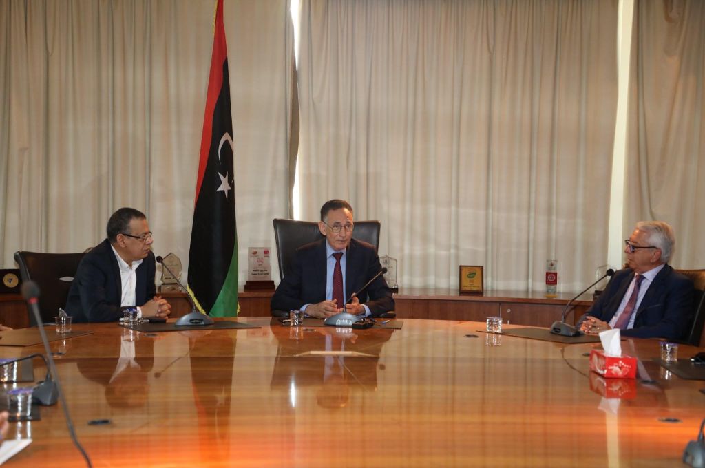 اجتماع لمناقشة آخر المستجدات التي اتخذتها حكومة الوحدة الوطنية المتعلقة بالشأن الليبي في مجال الطيران