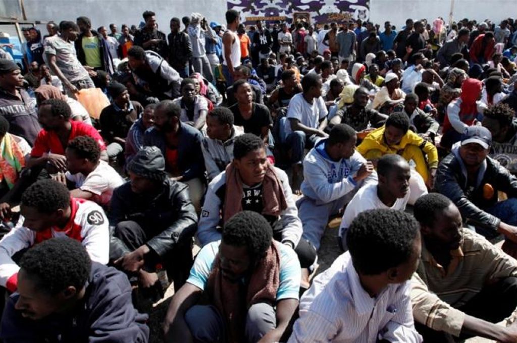 إحباط محاولة تهريب 139 مهاجراً والقبض على أحد أفراد العصابة