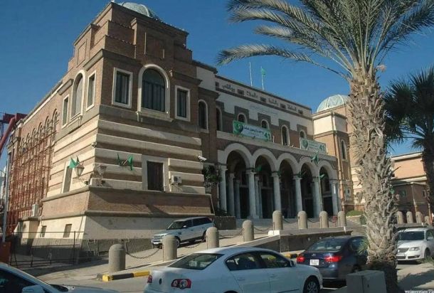 موقع إيطالي: الأموال الدولية المخصصة لإهالي درنة تنفق لأغراض "شخصية" شرق البلاد
