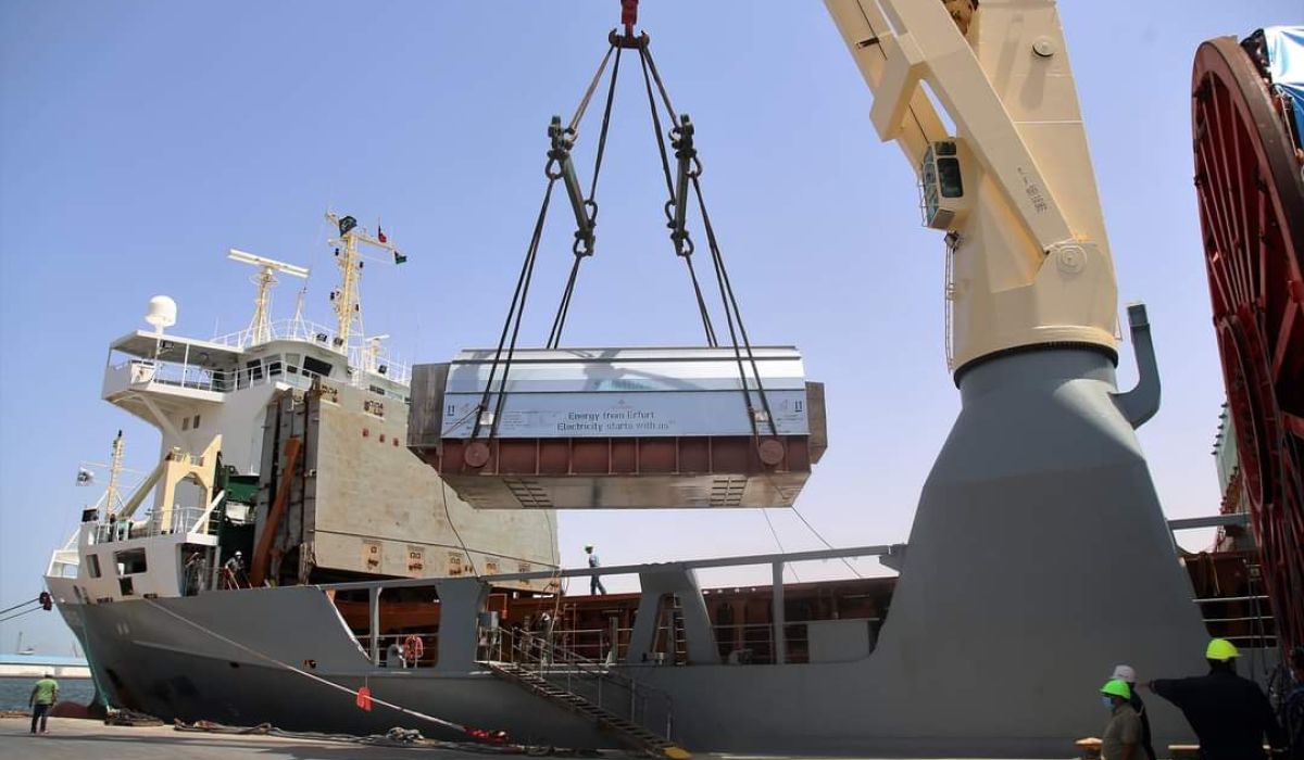 العامة للكهرباء تعلن عن وصول التربينة الغازية الأولى والثانية لمشروع محطة غرب طرابلس الغازية