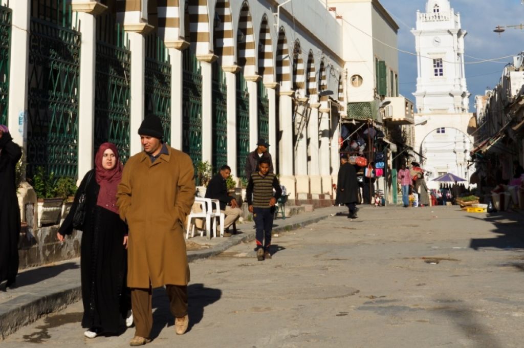 منظمة الرقيب تحذر من تناول بعض المواد الغذائية والعصائر والمشروبات التي تحوي ألوانا محظورة