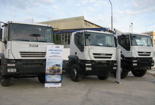 بيتروليوم ايكونوميست : " حفتر وصنع الله " وجهان لعملة واحدة وتحدي العام 2019