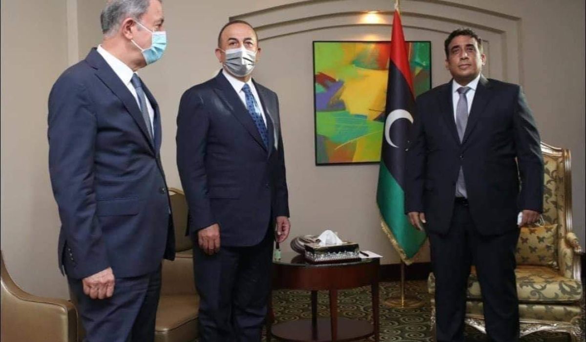 رئيس المجلس الرئاسي يناقش مع وزير الخارجية التركي سبل تعزيز التعاون الاقتصادي