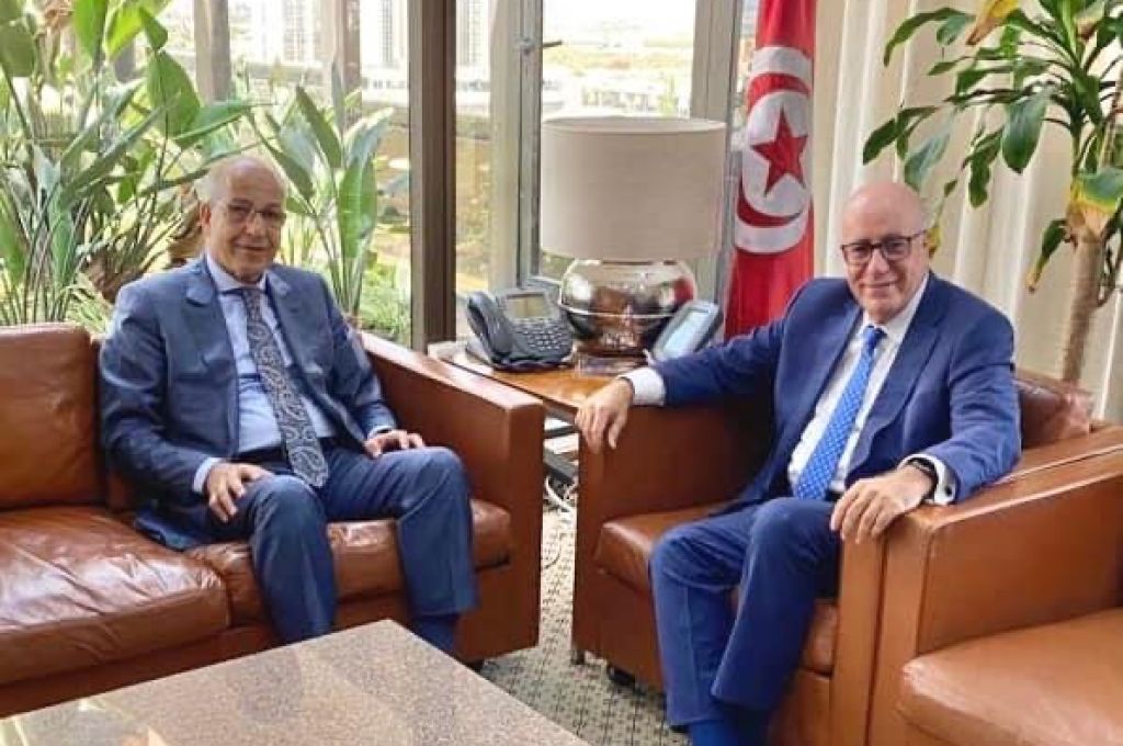 خاص.. فريق السيولة بالمركزي يفصح لصدى وصول 15 مليون لغات ..و هذه التوزيعات