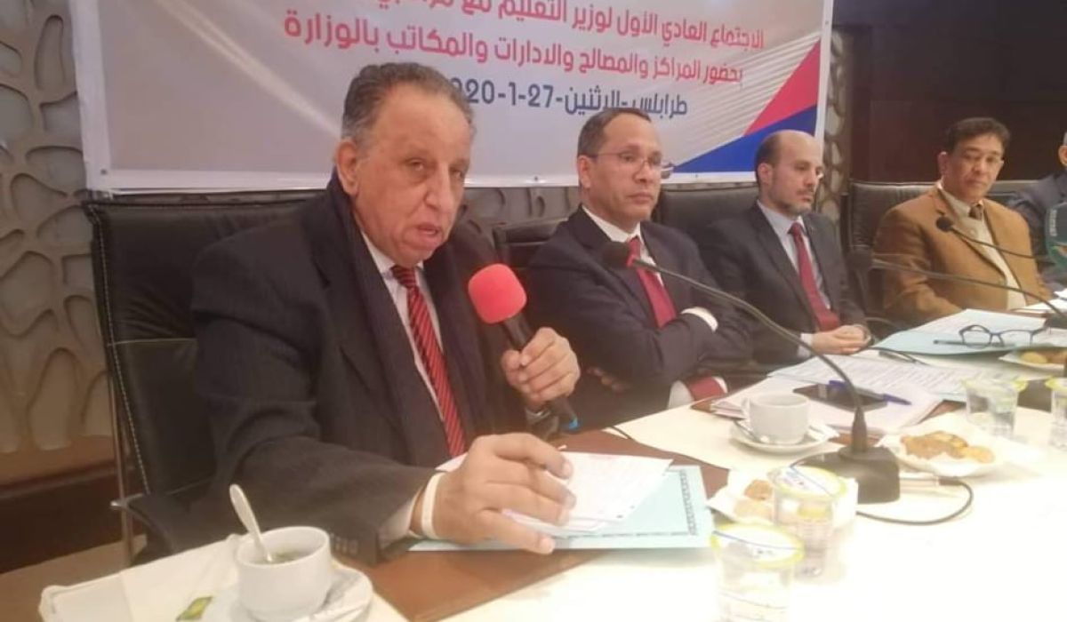"مالية الوفاق" تؤكد عملها على تسوية أوضاع المعلمين المالية