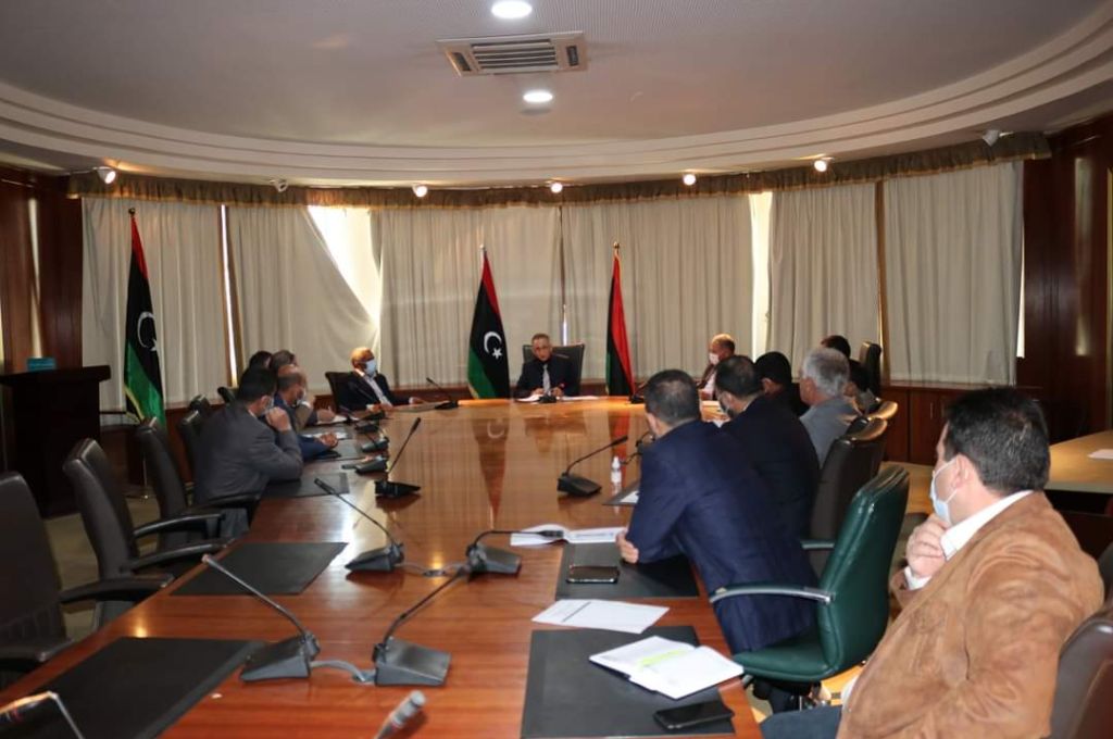 ضمنها الصعوبات الأمنية التي تواجه البنوك..وملف السيولة..تعرف على تفاصيل هامة باجتماع الكبير مع المصارف