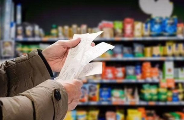 خاص.. "الزنتوتي": كل مواطن ليبي مدين ب 30 ألف دينار.. ويتسائل أين تم انفاق الدين العام!!