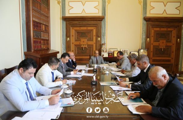 السراج يبحث مع وزير المالية تمويل مرافق وخدمات بالمنطقة الشرقية