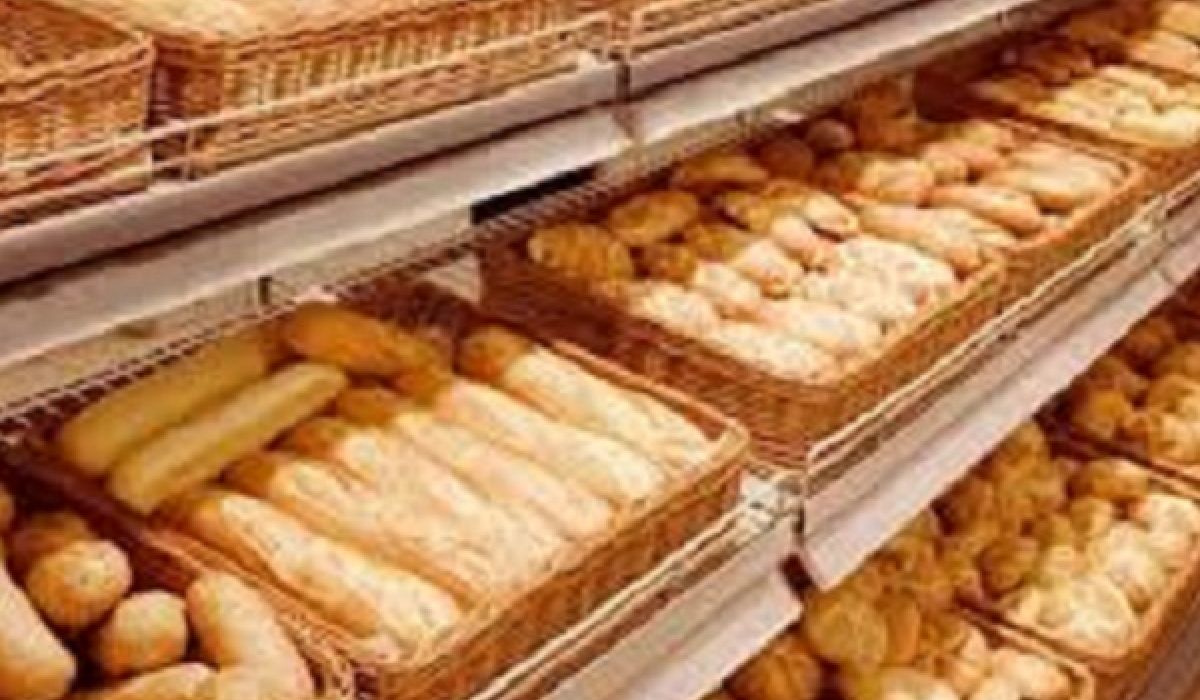 مراقب اقتصاد البيضاء يطالب الحرس البلدي بمراقبة سعر ووزن رغيف الخبز في المخابز