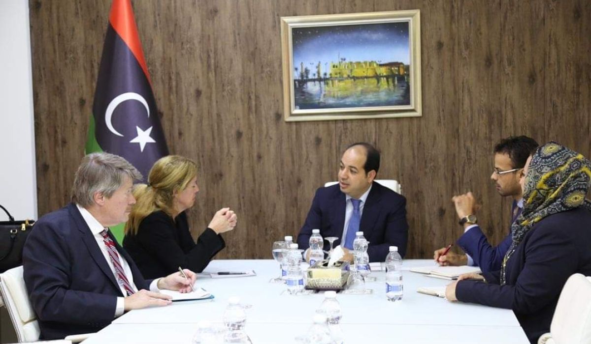 معيتيق يستعرض مع نائبة رئيس بعثة الأمم المتحدة الخطوات المنفذة من الاصلاح الاقتصادي