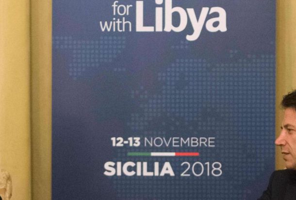 رجب المسلاّتى يكتب: لصديق بعيد هناك