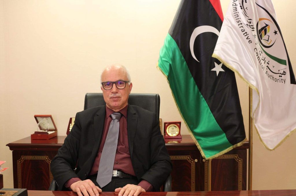 نقابة عمال النفط تطالب بتغيير مجالس إدارات الشركات النفطية