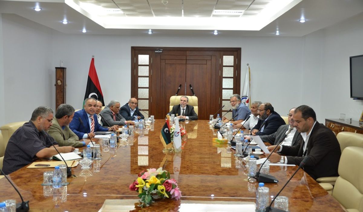 اجتماع المؤسسة الوطنية للنفط مع الشركات النفطية بخصوص شركة الجوف