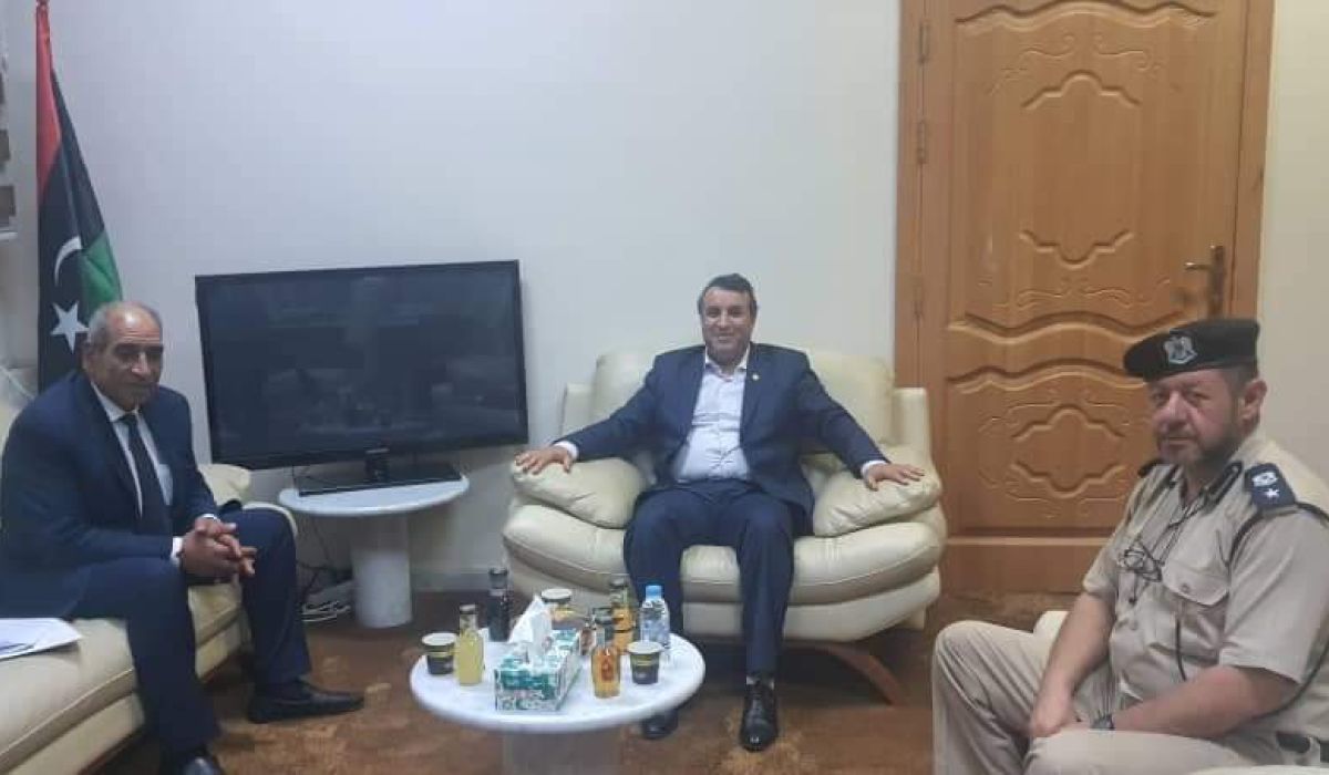 وزير الدولة لشؤون المهجرين وحقوق الإنسان يجتمع مع وكيل وزارة الداخلية للشؤون العامة