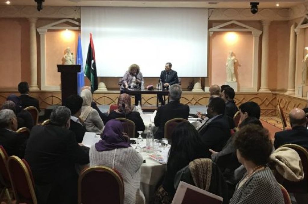 252 مليون دينار في طريقها إلى المصارف التجارية بالمنطقة الشرقية