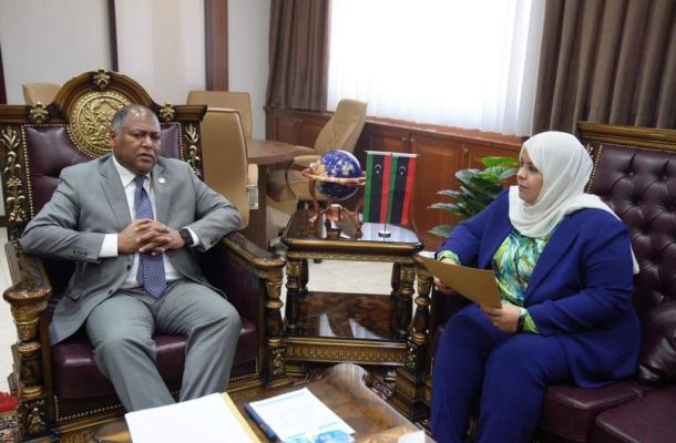 العابد يبحث ملف الإفراج عن مرتبات أعضاء هيئة التدريس بجامعة طرابلس