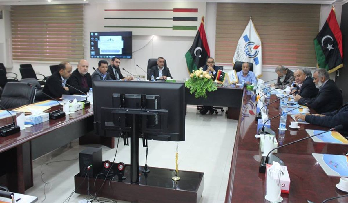 التوقيع على محضر المصادقة على المديونية بين الشركة العامة للكهرباء وشركة البريقة لتسويق النفط