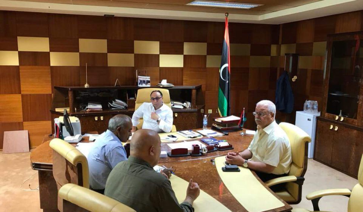الدرسي يعقد اجتماعاً لتنفيذ اعتمادات لصالح مصانع الدقيق