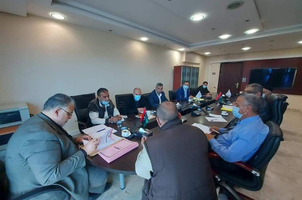 اللجنة العليا للشركات المتعثرة بوزارة الاقتصاد تناقش تقارير فرق العمل الميداني
