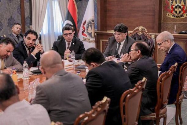 النقابة العامة للخبازين على مستوى ليبيا تناشد الخبازين التطوع خلال شهر رمضان والتقيد ببيع أربعة الأرغف بدينار فقط لحين تحديد تسعيرة والوزن