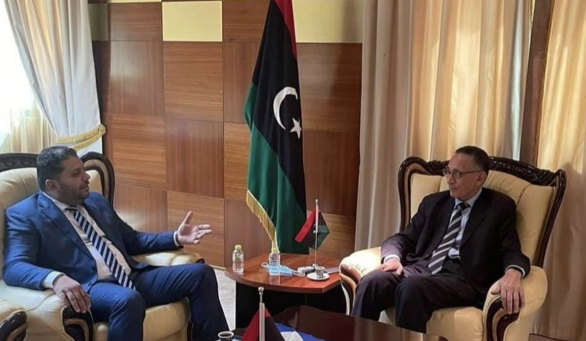 "الحويج" يناقش مع وكيل وزارة المالية المواضيع الجمركية