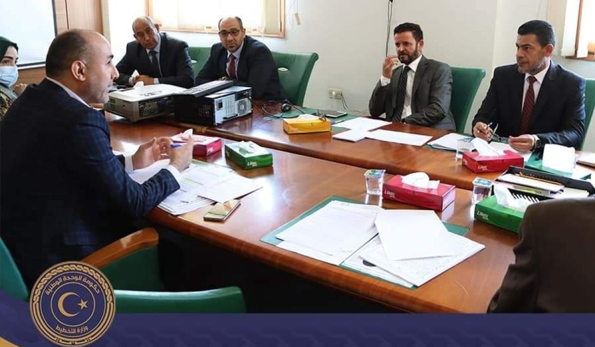 وزارة التخطيط بحكومة الوحدة الوطنية تبحث تنفيذ الترتيبات المالية للوطنية لنفط