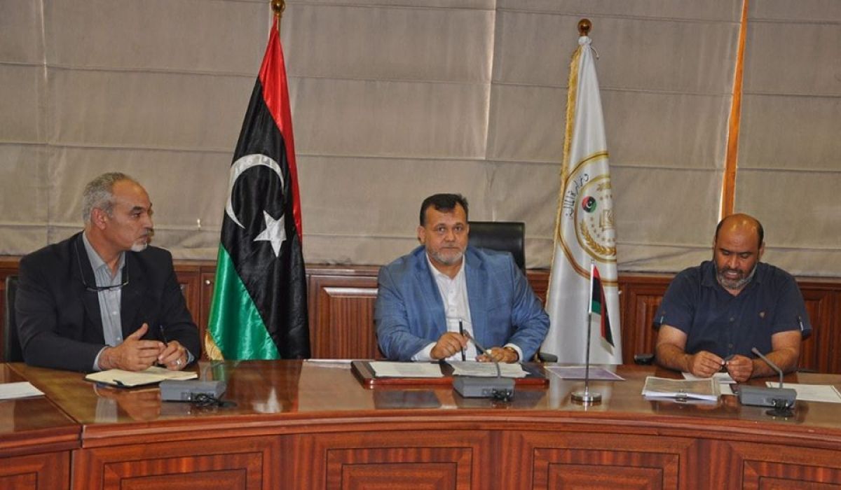 اجتماع بين وزارتيْ الداخلية والمالية بحكومة الوفاق لمناقشة تحويل مخصصات الجهات التابعة لوزارة الداخلية إلى ديوان الوزارة