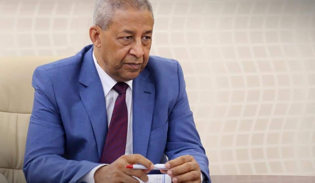 وزير الحكم المحلي يجتمع مع لجنة الإغاثة بغات لمناقشة الأوضاع المعيشية الصعبة