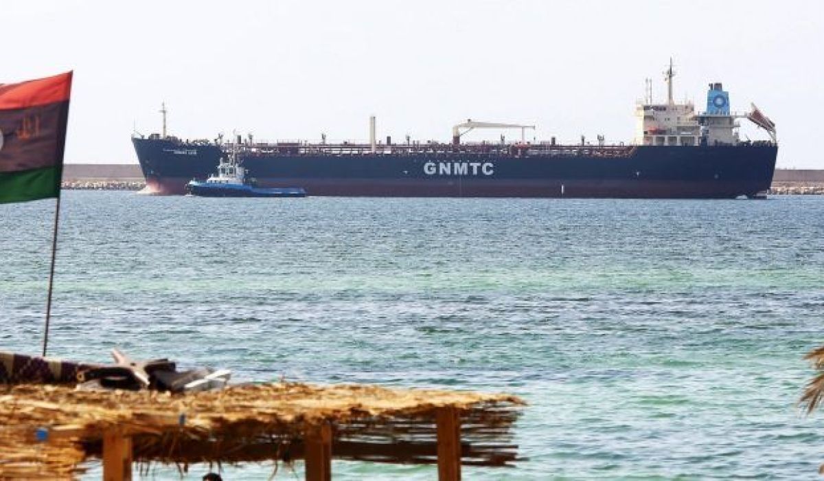 بعد توقف دام نحو ثلاث أشهر.. البريقة النفطي يستقبل أول ناقلة من المكثفات "النافتا"