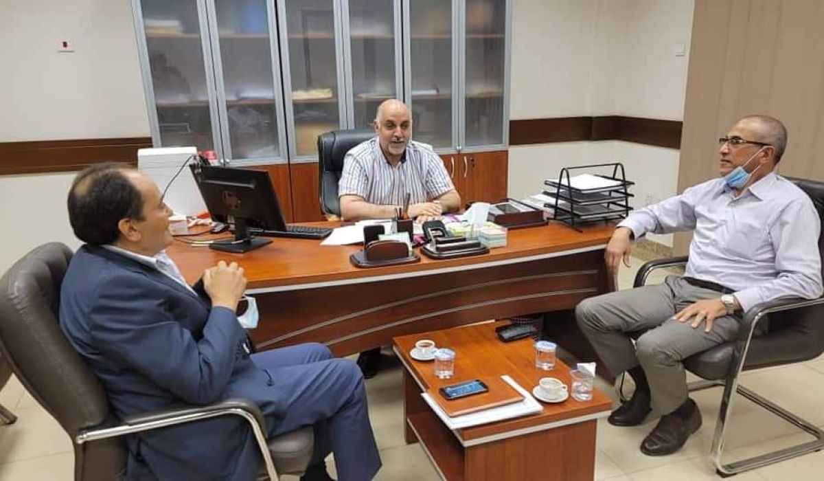 وزير التخطيط يناقش المشاكل والصعوبات التي يواجهها جهاز النهر الصناعي