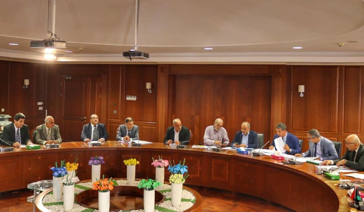 وزير مالية الوفاق يواصل عقد الجلسات لمناقشة الميزانية لعام 2020