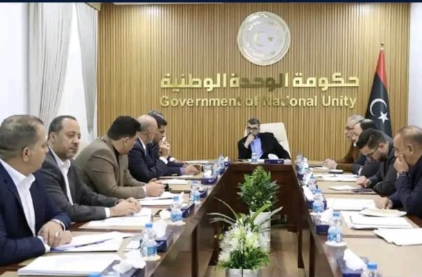 اجتماع لمناقشة إجراءات تنفيذ المشروعات الإستراتيجية وضمان شفافية إجراءاتها والتوزيع العادل للمشروعات