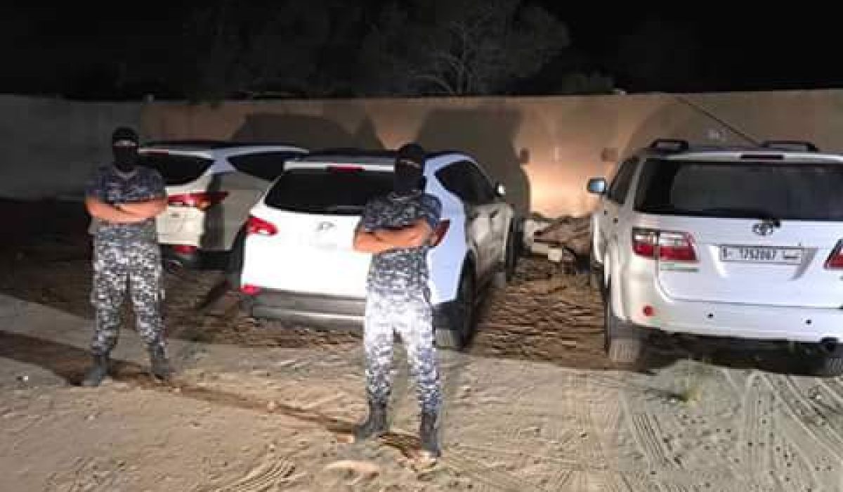 مديرية أمن بنغازي : القبض على عصابة تُهرب السيارات خارج البلاد