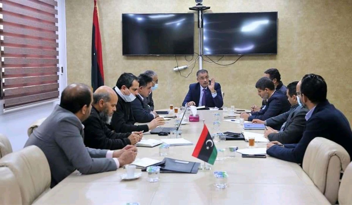 العامة للكهرباء تجتمع لمناقشة جملة من المواضيع