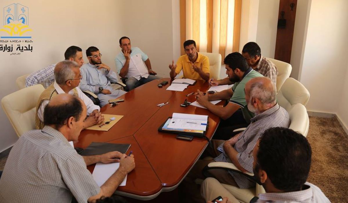 بلدية زوارة تدرس تقديم مقترح لدعم المشاريع التنموية بالبلدية