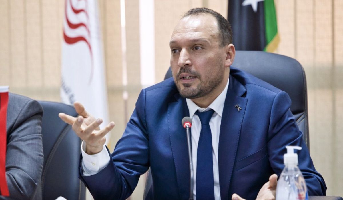 خاص.. مخالفاً قرارات الديوان وموافقاً على تعليمات الدبيبة.. بن عياد يحيل 50 مليون لشركة ppp