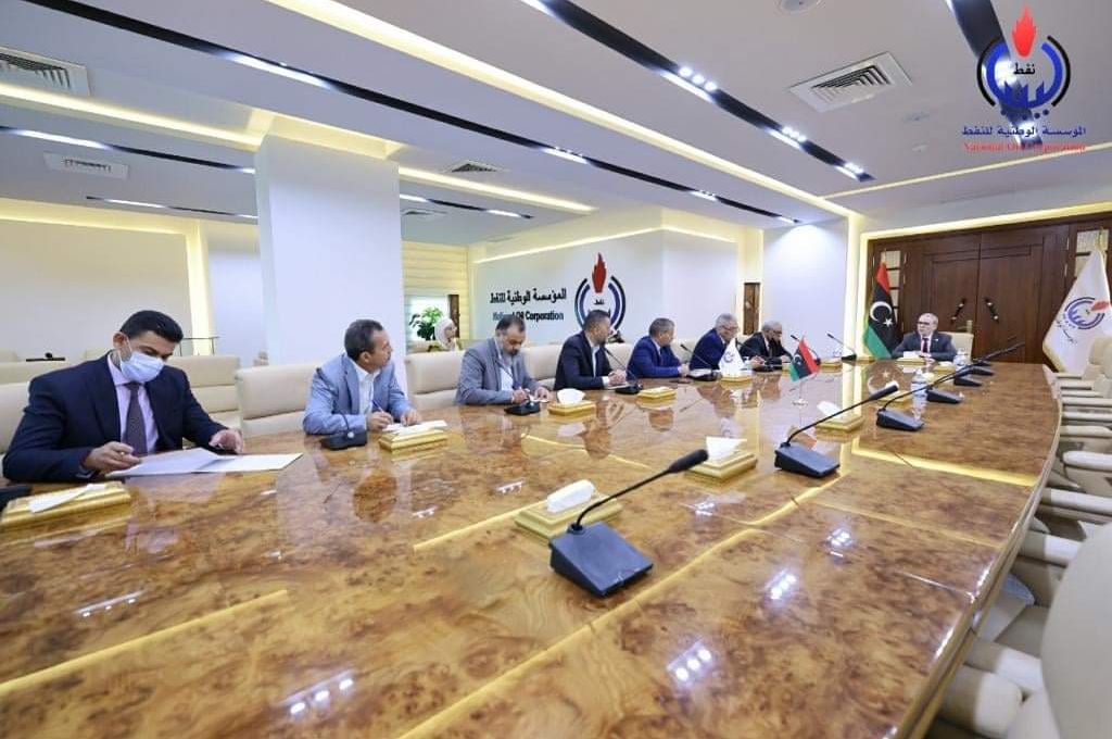 "عون" يبحث مع شركة توتال انرجي الفرنسية المشاريع المستقبلية في مجالات إنتاج النفط والغاز والطاقة البديلة