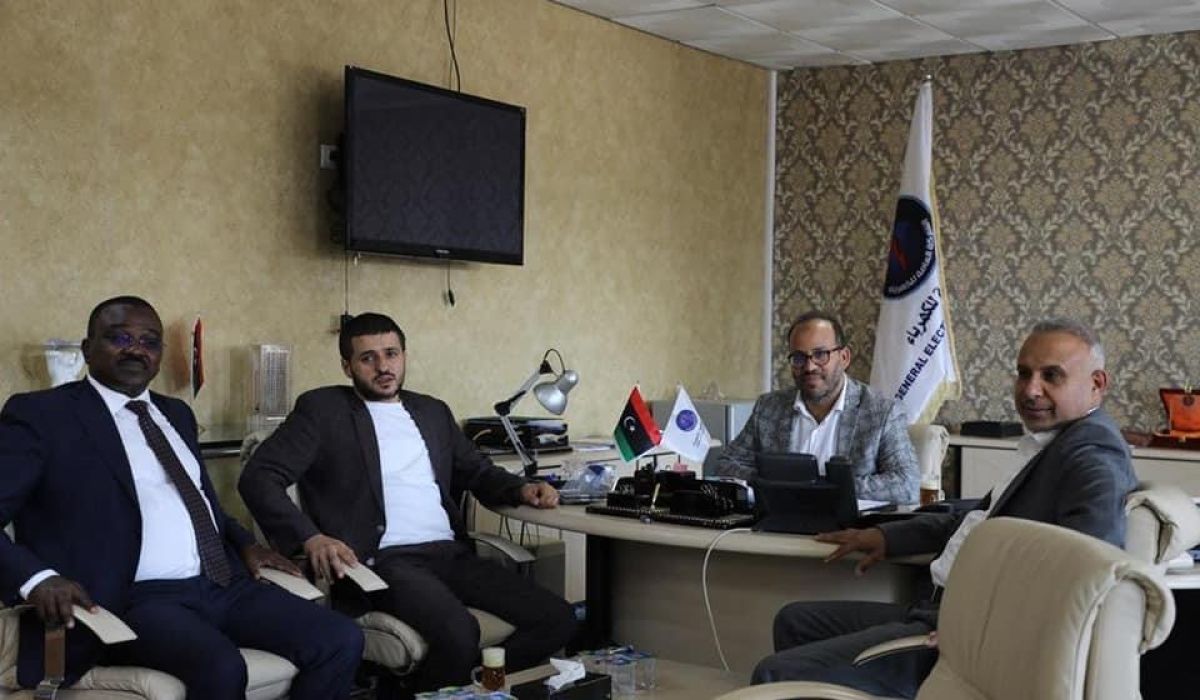 مجلس إدارة الشركة العامة للكهرباء يعقد اجتماعه الأول بحضور "بن إسماعيل"