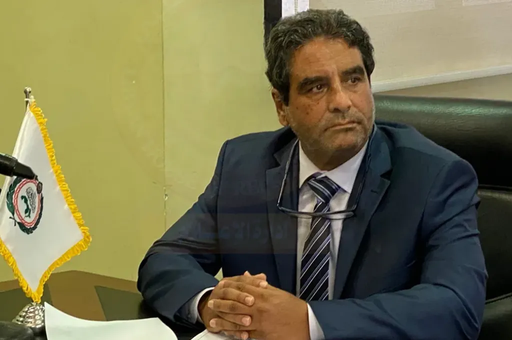 خاص.. فريق السيولة بالمركزي يفصح لصدى عن تسليم فروع التجاري 25 مليون