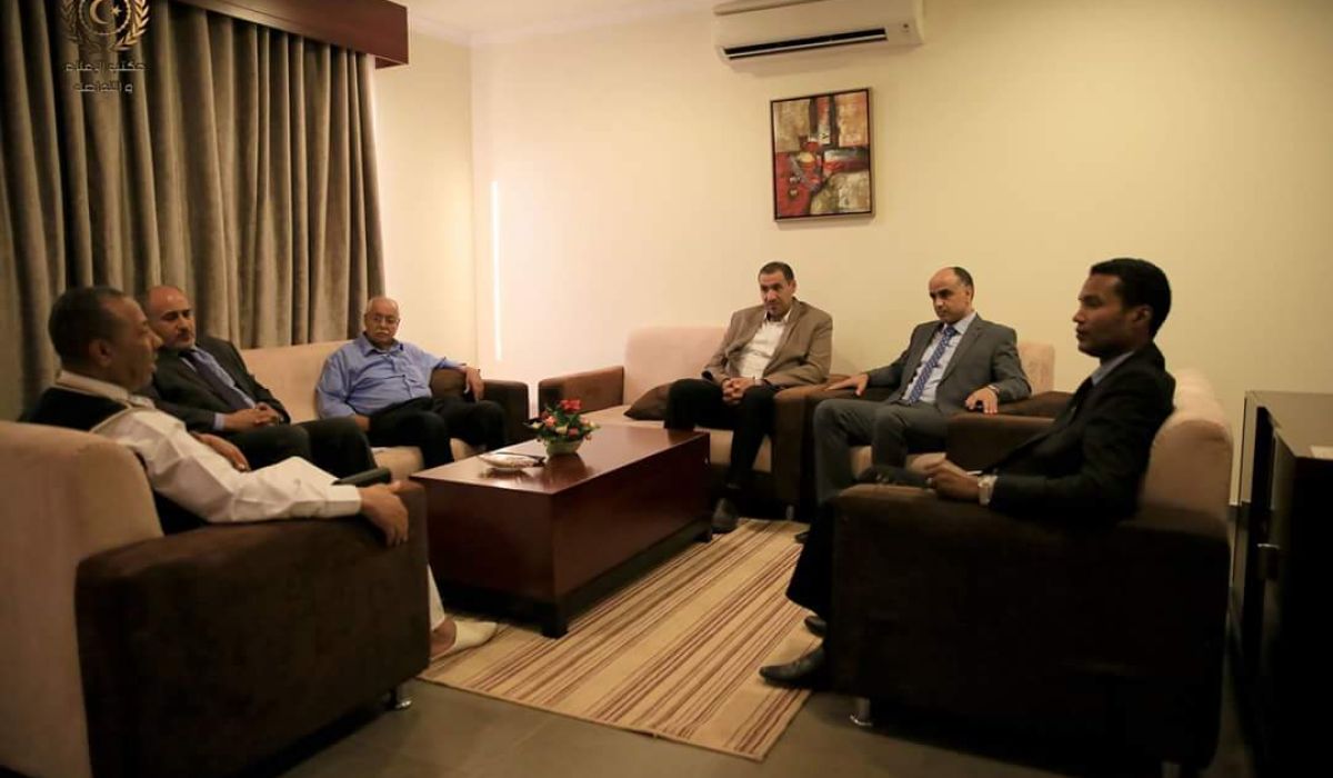 الثني يناقش كيفية إعادة تشكيل مجالس إدارات المؤسسة الوطنية للنفط ببنغازي