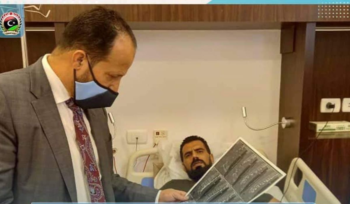 الزناتي يقوم بزيارة المرضى الليبيين الذين يتلقون العلاج بدولة مصر