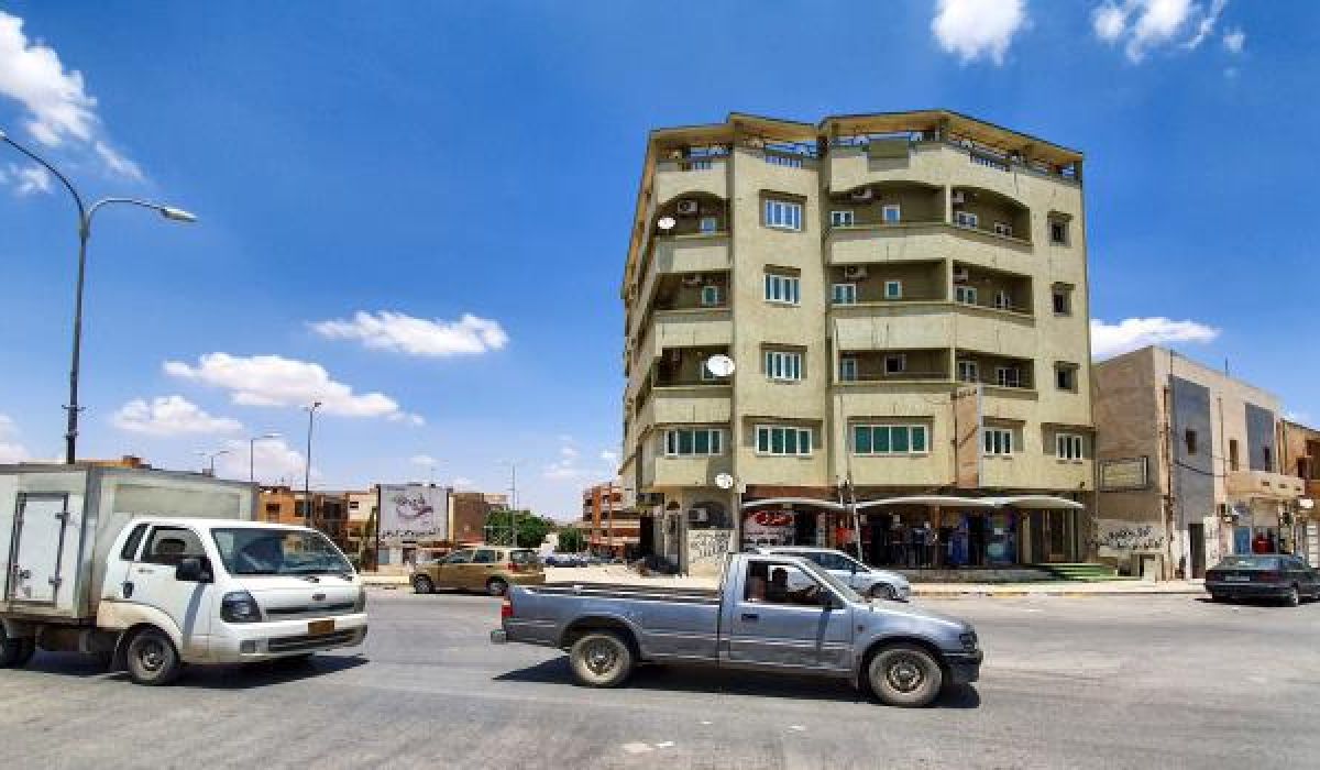 داخلية المؤقتة تعلن منع استخدام الحافلات وسيارات الأجرة داخل وخارج المدن
